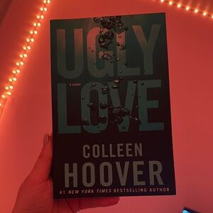 Ugly Love by Colleen Hoover Book